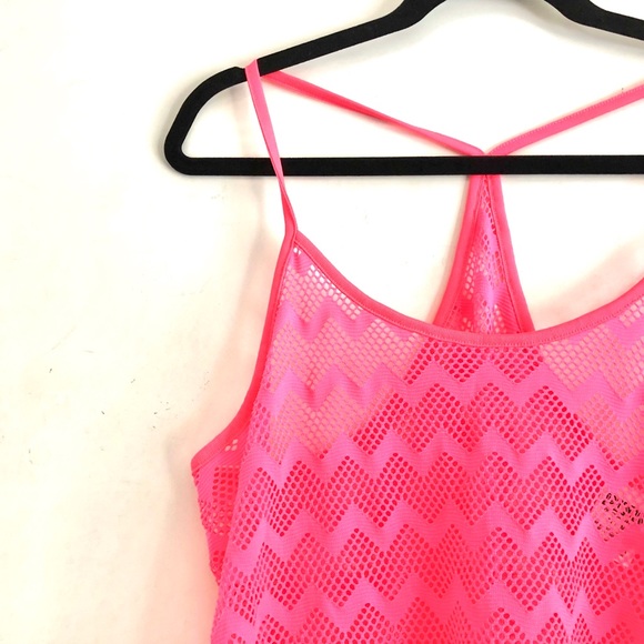 PINK Victoria Secret Chevron Mesh Racerback Tank M - Picture 2 of 8